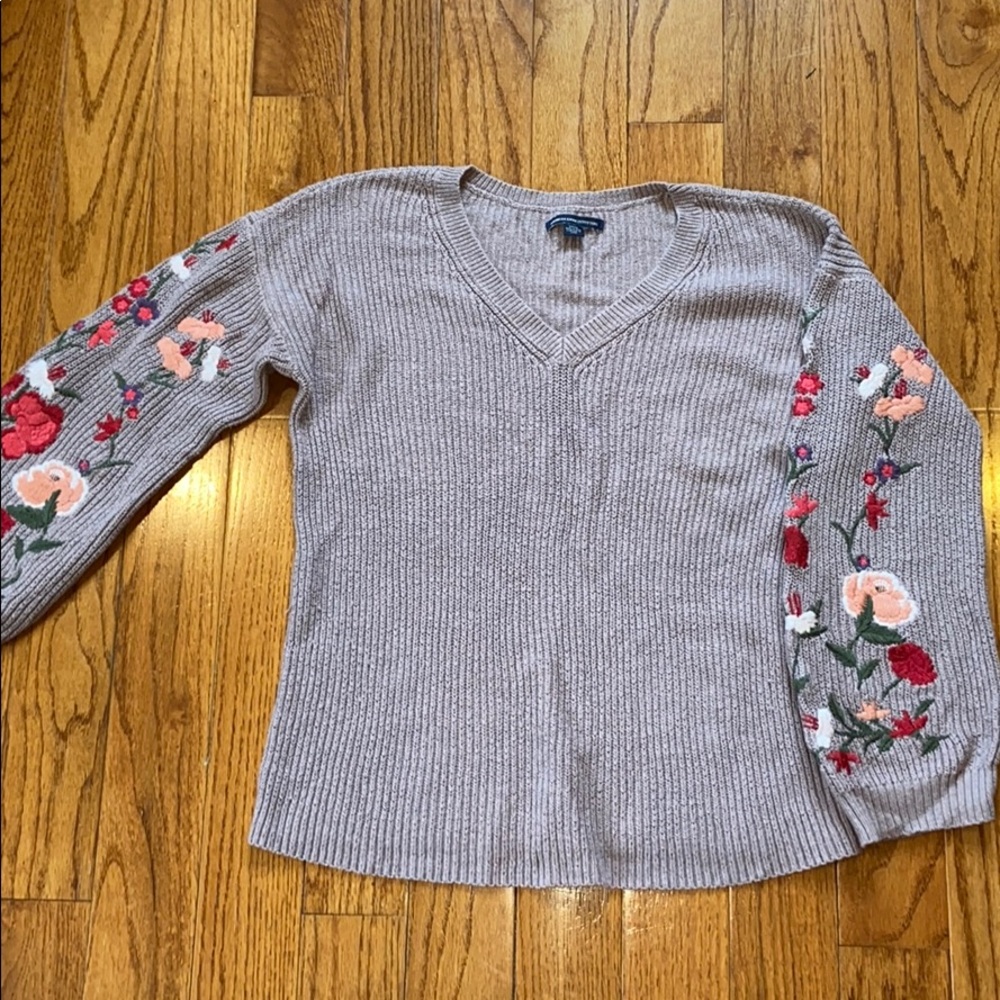 American Eagle Sweater